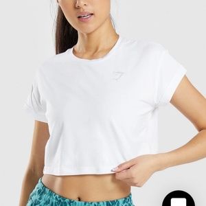 Gym shark cropped white tee